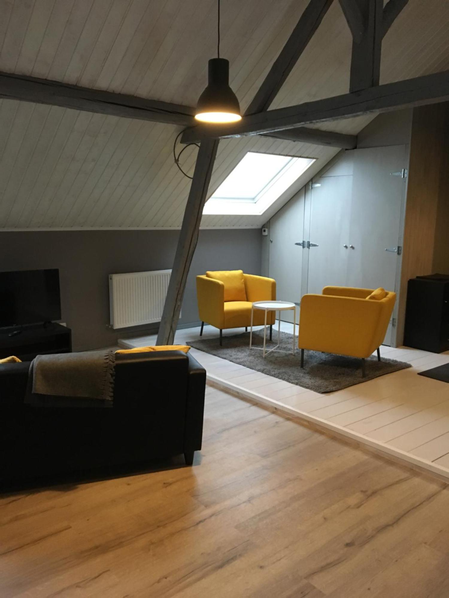 The Cottage And The Loft Ambleve Ruang foto